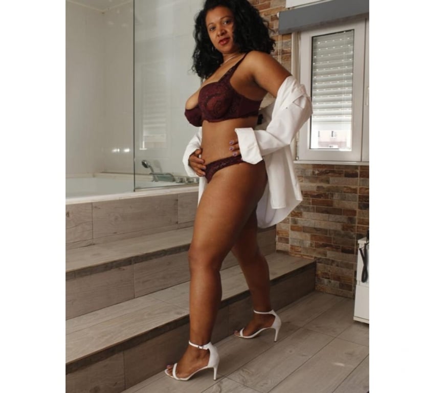 Escorts Aberdeen Aberdeen City Centre - Aberdeen - Photos for 🔥boobs natural 38FF Pamela sensual and sweet lady 🔥