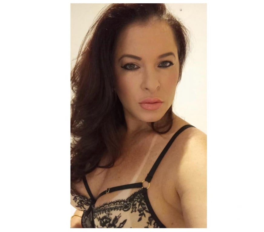 Escorts South West London Sutton - Photos for 🌹PAOLA PARTY NEW SUTTON 🍾 100% REAL