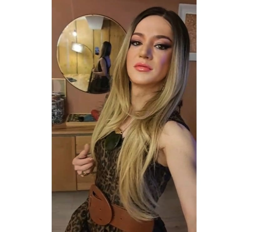 Transsexual Cricklewood North West London - Photos for Profissional Brazilian Masseuse TSgirl