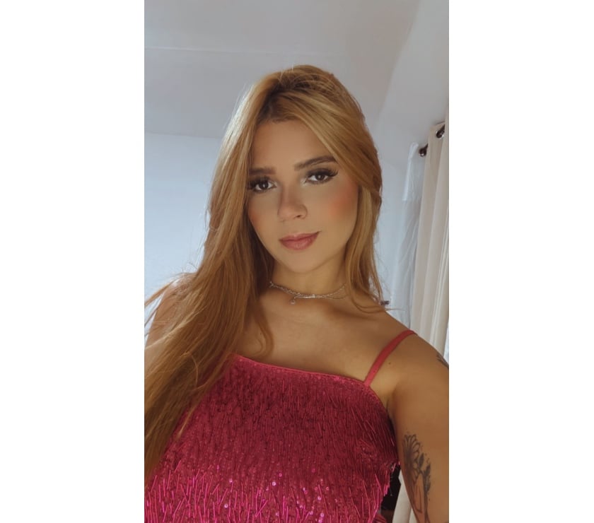 Escorts Bedfordshire Luton - Photos for young Brazilian girl with a sexy body