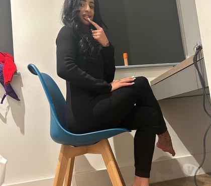 Escorts Hyde Park Leeds - Photos for Bety full servis I’m new in city party