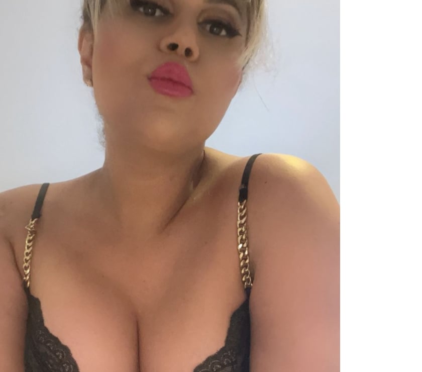 Escorts Nottinghamshire Newark and Sherwood - Photos for Paula Brazilian CURVY