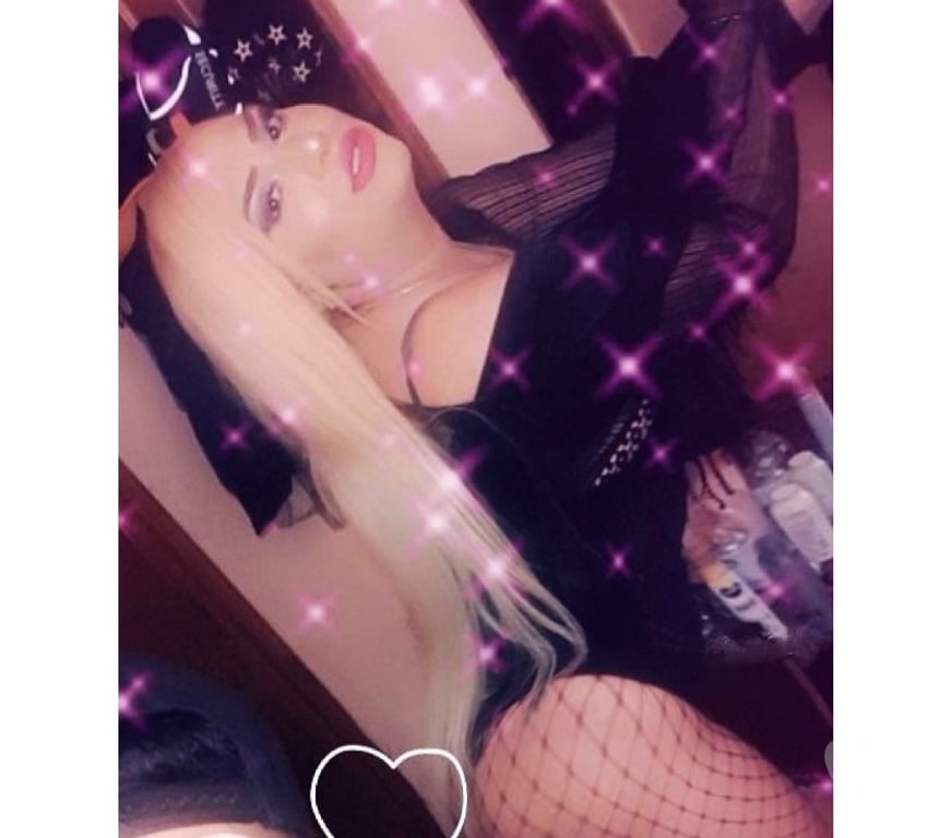 Trans Escorts Bedfordshire Luton - Photos for New Lady boy transexual big boobs❤️Party