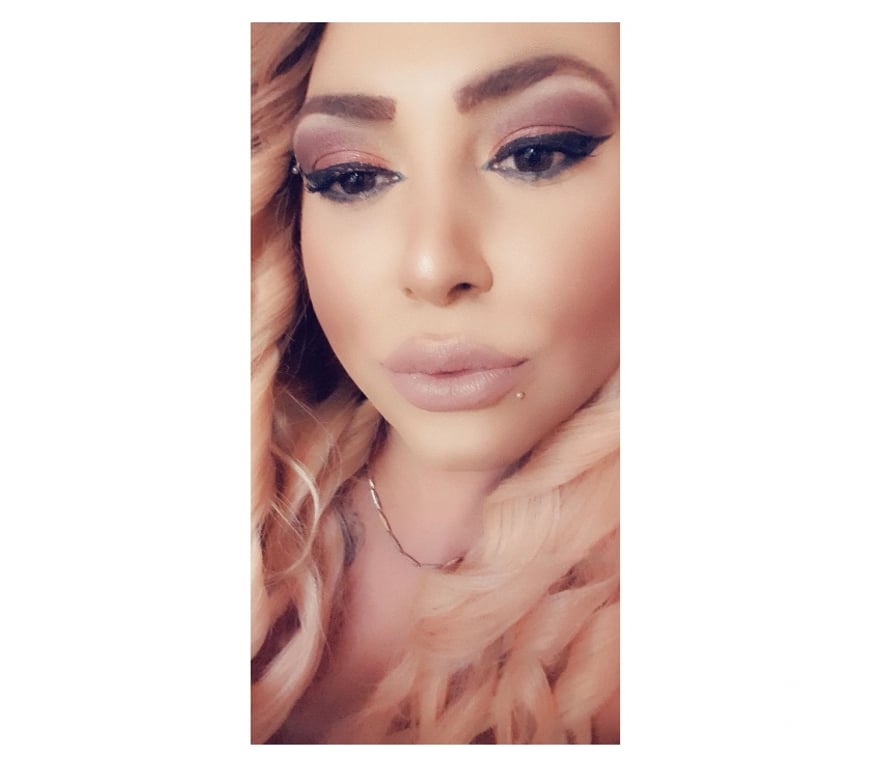 Trans Escorts Bedfordshire Luton - Photos for New Lady boy transexual big boobs❤️Party