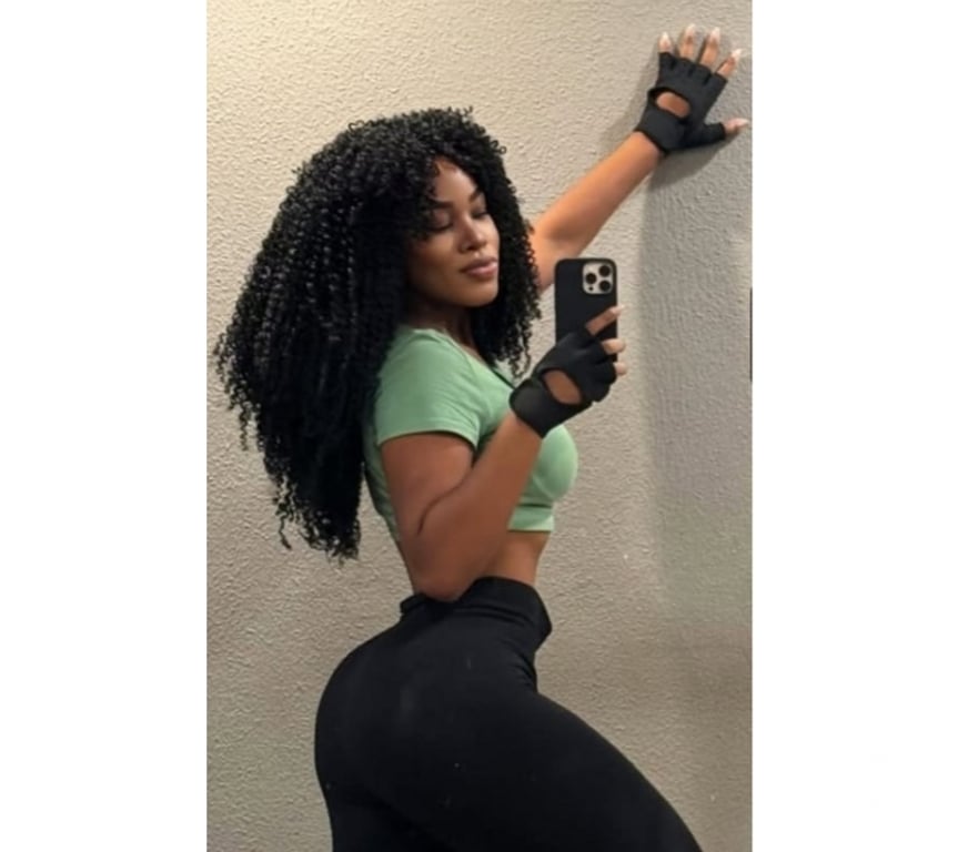 Escorts Cardiff Cardiff City Centre - Cardiff - Photos for Lola β Sweet, Curvy & Unforgettable π₯