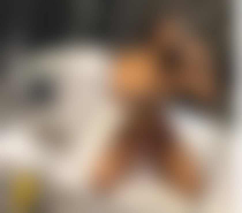 Escorts Oxfordshire Cherwell - Photos for 24H,Bombshell Party🥂Strap-on lovers?Domination ALEVEL💦