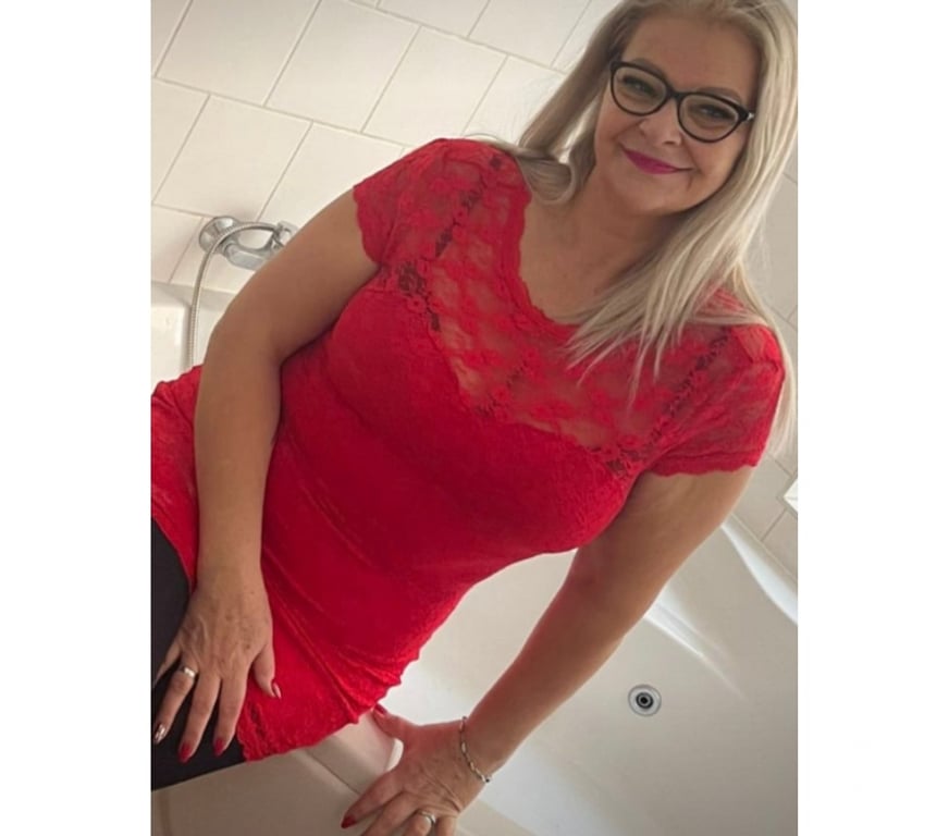 Escorts North West London Wembley Park - North West London - Photos for 💓Milf Lara xx 💓