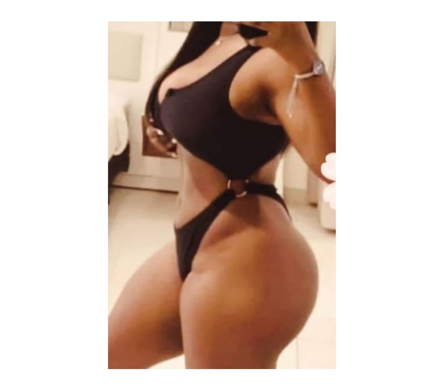 Escorts South West London Tulse Hill - South West London - Photos for iHi, I'm a hot brunette and I'm here just for you,