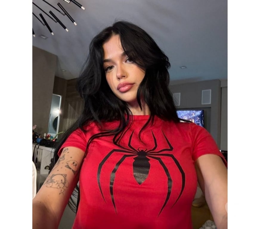 Escorts Central London Oxford Street - Central London - Photos for Emma 💎 Brunette Angel, Dangerous Smile 😇😈