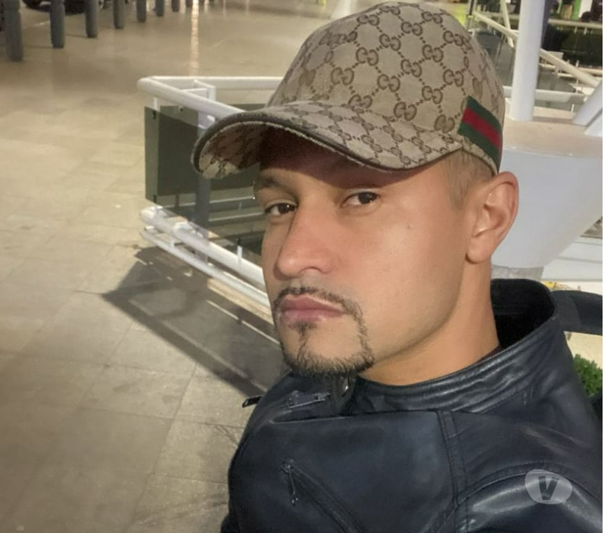 Gay massage East London Canary Wharf - East London - Photos for Luca Ventura - Hot latino Xl