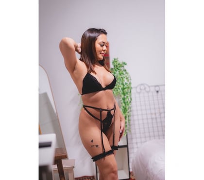  Escorts & Erotic Massage Southall Ealing - Photos for 🍒 Busty & Curvy Brunette Southall 🔥
