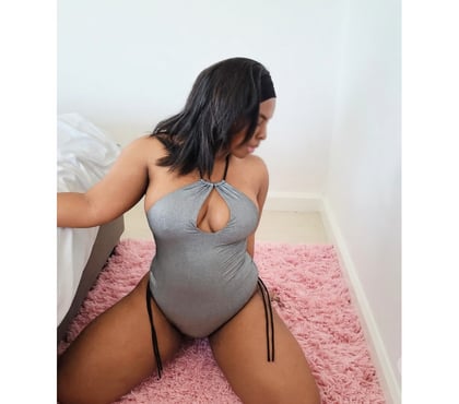 Escorts and Massages Harrow Town Centre Harrow - Photos for ✨ SAMIRA, 24✨ X AVAILABLE UNTIL 5AM X 😈