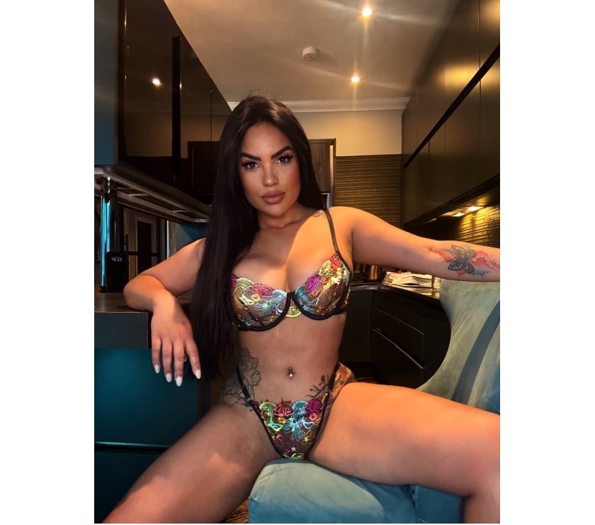 Escorts Kent Dartford - Photos for 💥 RAYKA BRAZILIAN GIRL 💥 STUNNING