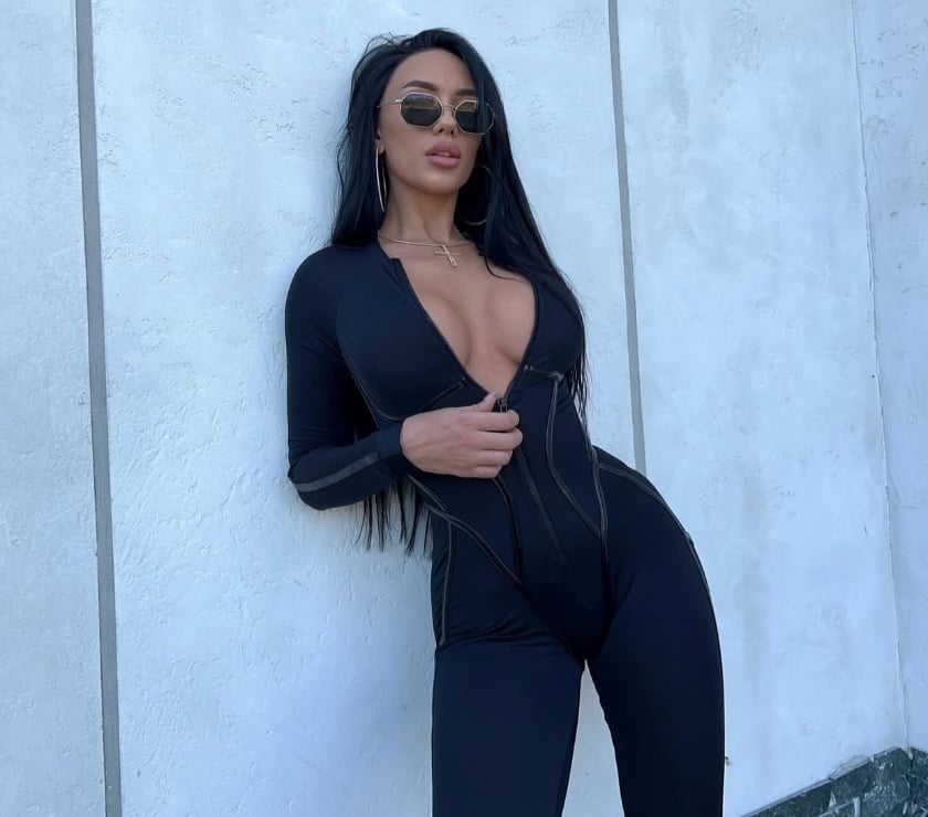 Escorts Buckinghamshire Marlow - Buckinghamshire - Photos for HOT BRUNETTE FOR OUTCALL 🖤