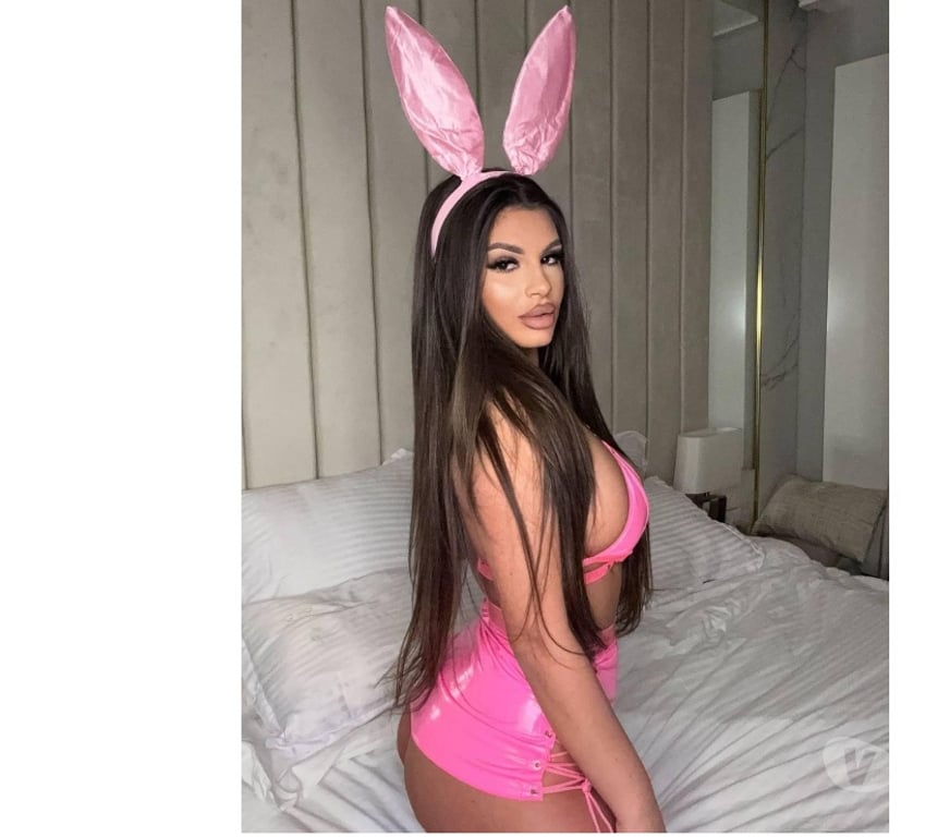 Escorts Buckinghamshire High Wycombe - Buckinghamshire - Photos for CASANDRA my services are on another level hot brunette