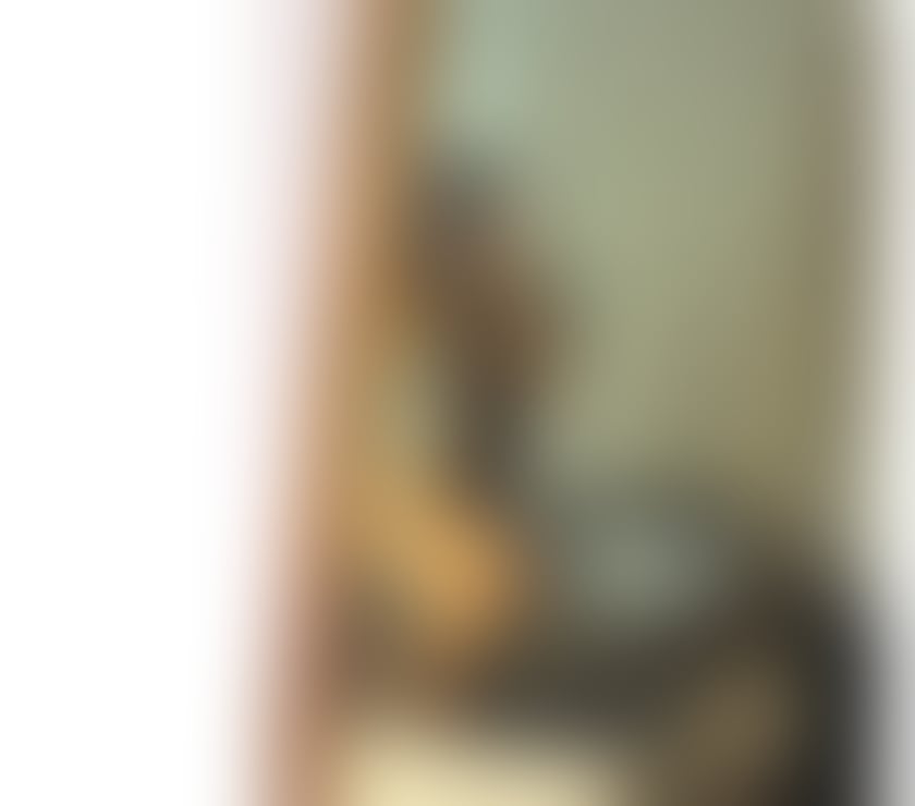 Escorts Surrey Woking - Photos for Cassandra hot brunette with appetizing curves, outcalls only