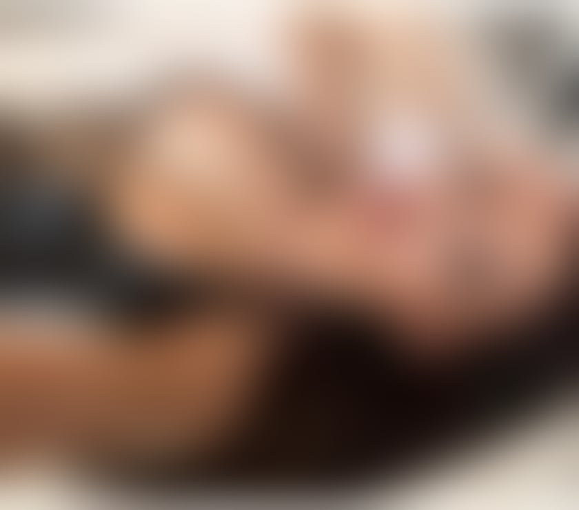 Escort Wigan Town Centre Wigan - Photos for New girl here In out available 24 7 party girl 🥰