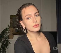 Experienced Girlfriend Born and Bred Londoner