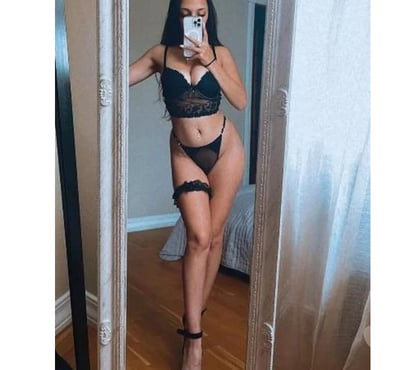 Escorts Nottingham City Centre Nottingham - Photos for Talia ✨ Radiant, Playful & Impossible to Forget