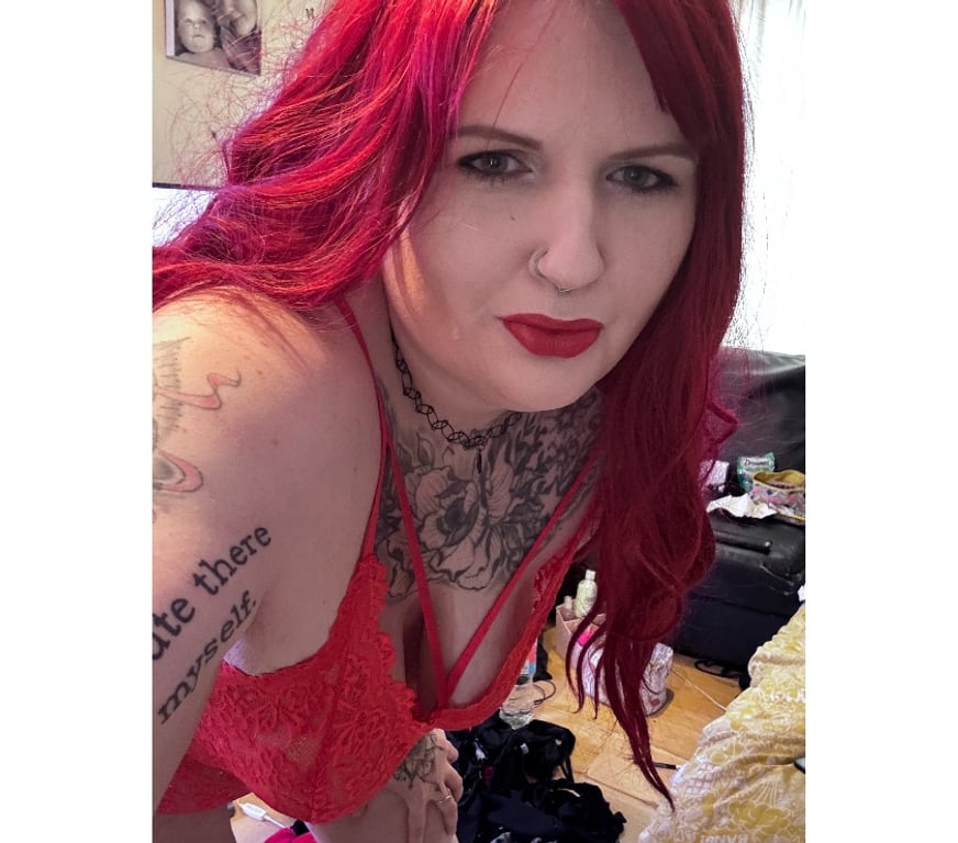Escorts Somerset Bath and North East Somerset - Photos for 5’10 of Curvy Trouble You’ll Want Again