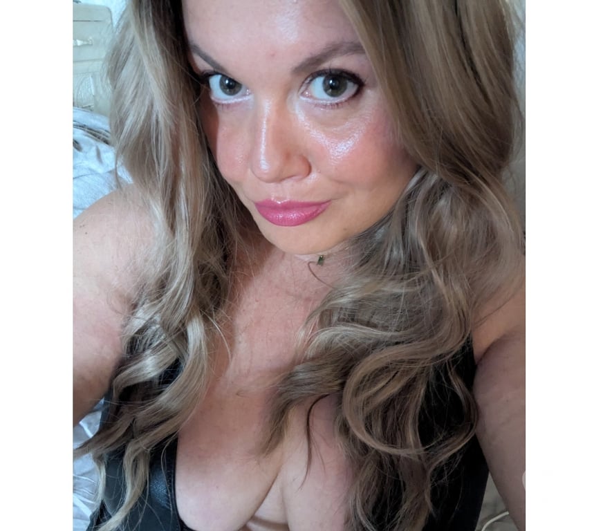 Escorts Hampshire Portsmouth - Photos for ๐ฌ๐ง English Sophie ๐ฌ๐ง WhatsApp message only!
