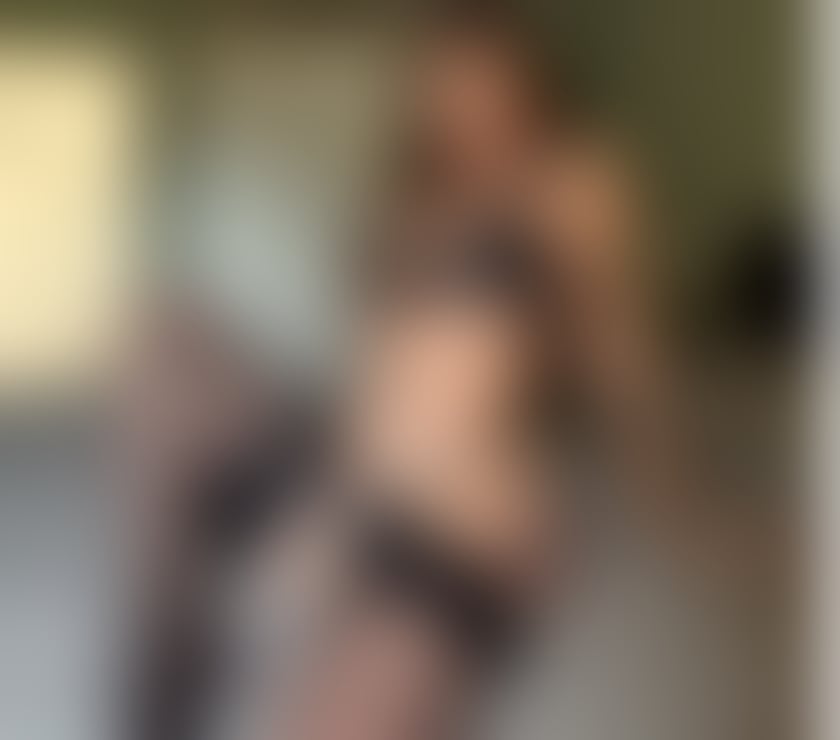 Photos for 🔥 Khloe Brazilian pic 100% real accepted video call 💋