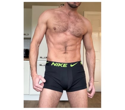 Gay Escorts Blakelaw Newcastle upon Tyne - Photos for Hung Top available in Newcastle