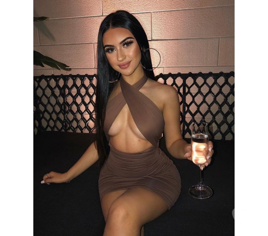 Escorts North West London Marylebone Station - North West London - Photos for Aurora ✨ Radiant, Playful & Impossible to Forget