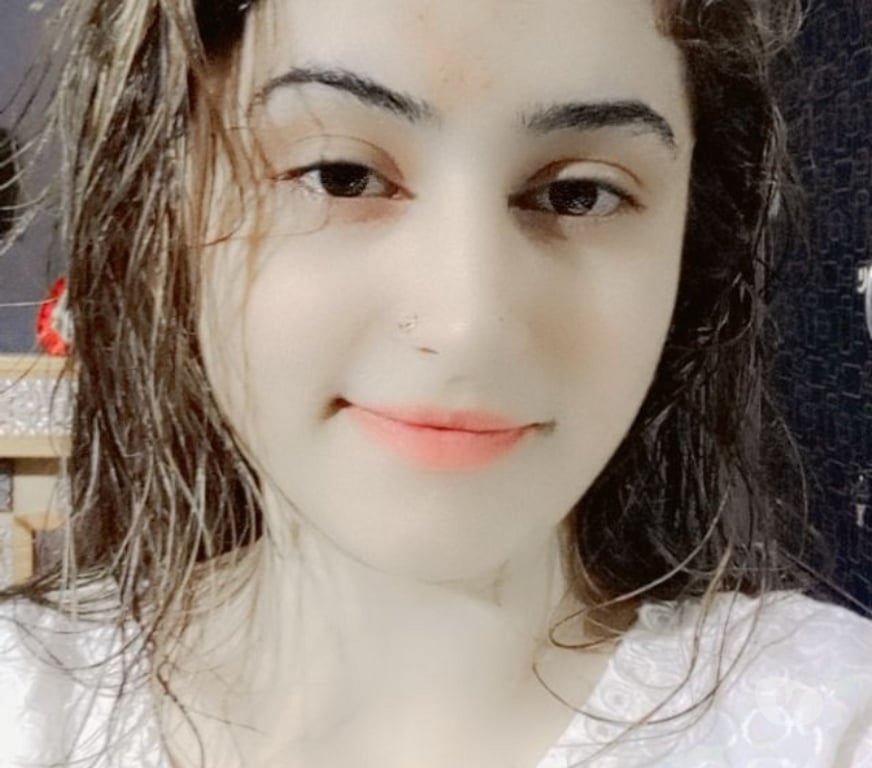 Adult Entertainment Greater Manchester Manchester - Photos for Verified Pakistani webcam girl.