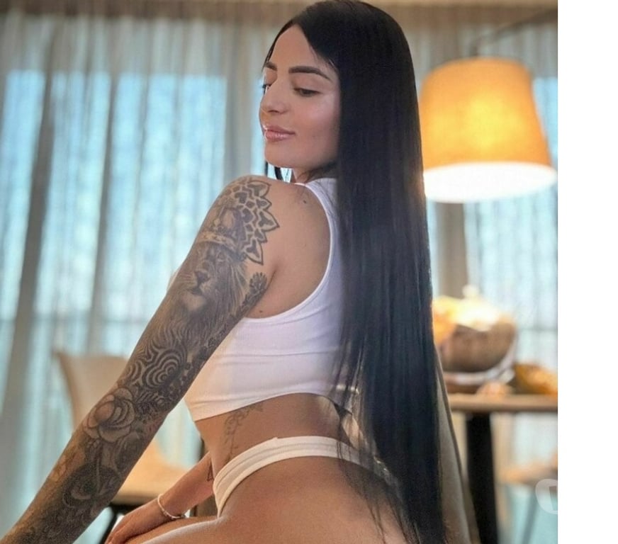 Escorts South East London Bromley - Photos for ERIKA SPANISH 🇪🇸 PARTY GIRL 🥳