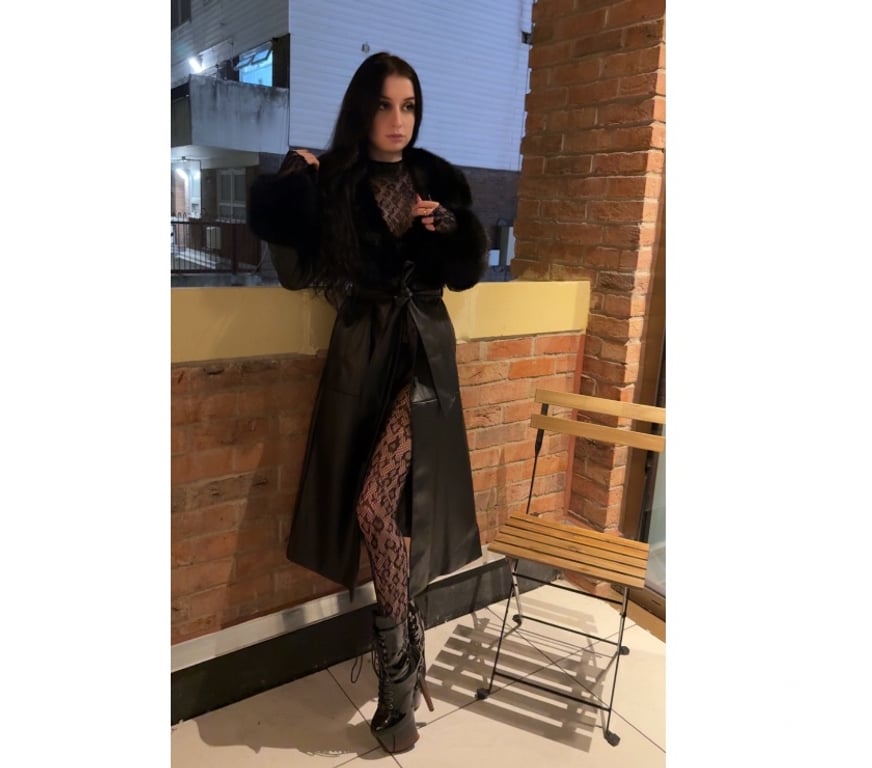 Escorts East London Forest Gate - East London - Photos for 💎 Lisa — 19 • Petite • Luxury & Mystery 💎