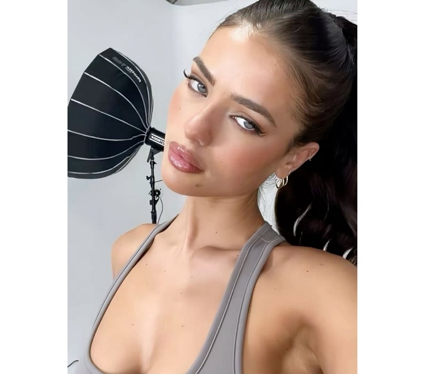 Escorts Central London Mayfair - Central London - Photos for Bella ✨ Sweet, Fun & Simply Unforgettabl