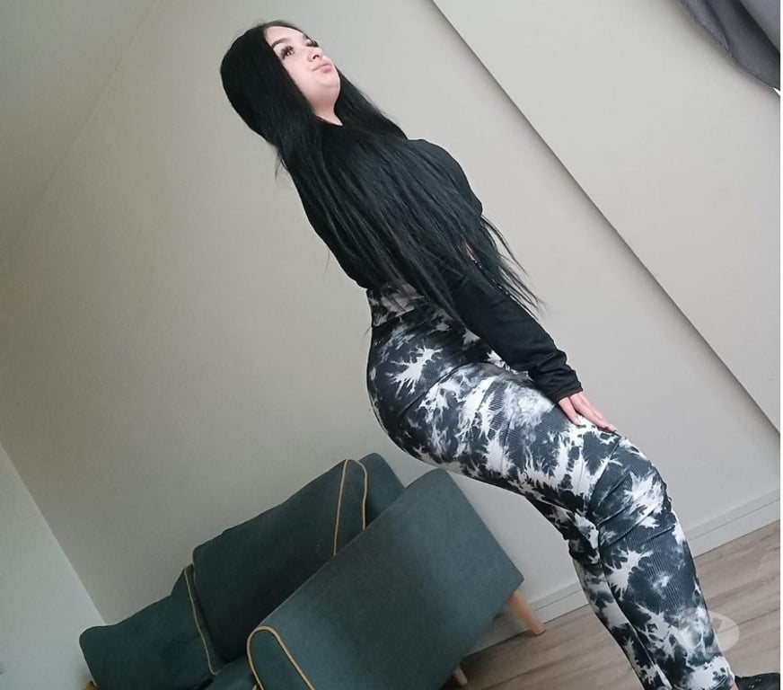 Escorts East London Canary Wharf - East London - Photos for Bella it s ready for party ❤️