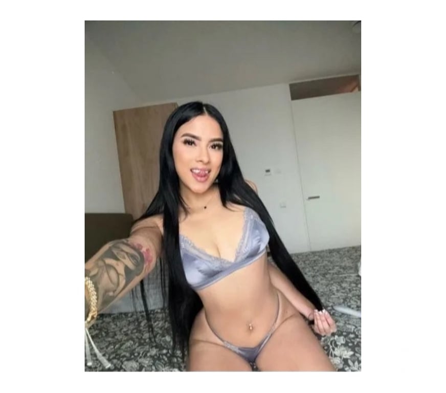 Escorts South East London Woolwich - South East London - Photos for Sexy Girl Sara 🔥 party girl 💯