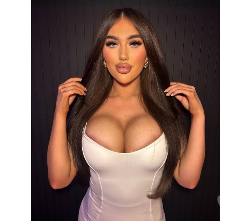 Trans Escorts Merseyside Liverpool - Photos for Content and video calls