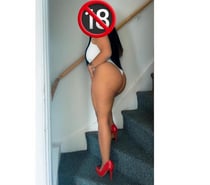 good Sonya sexy brunette and a very hot sensual body