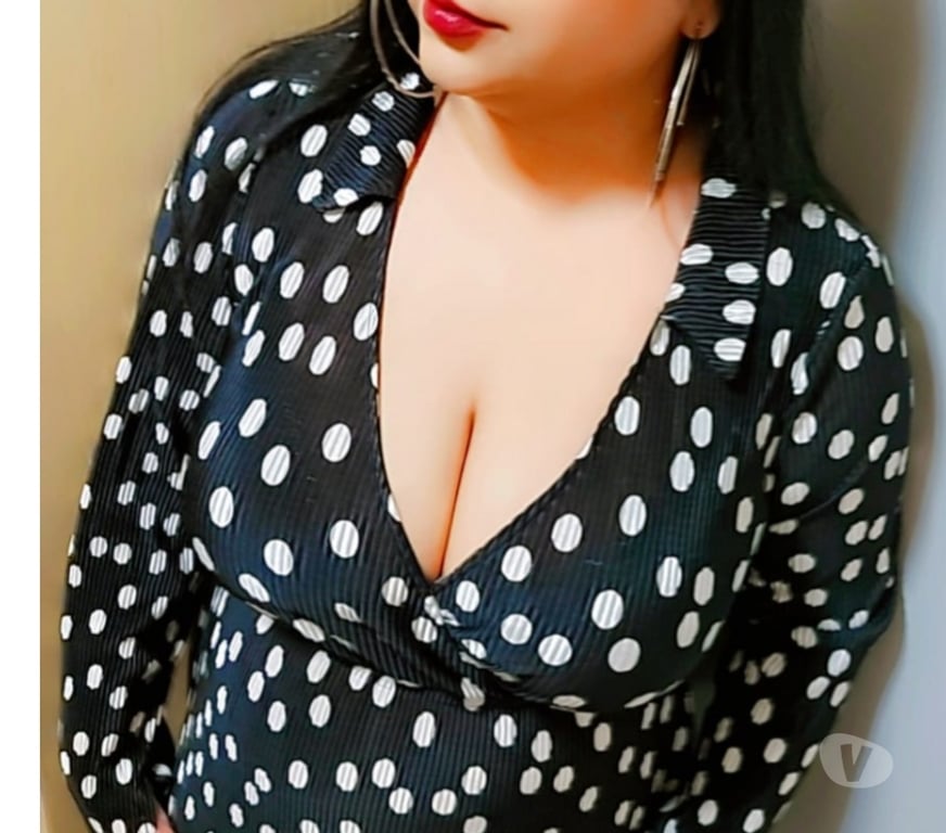 Escorts East London Redbridge - Photos for Hi Desi Girl Indian 07440131114