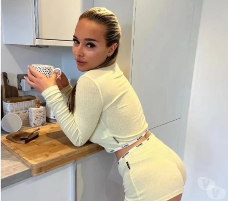 Escorts West London Hounslow - Photos for Sweet Brazilian Honey💦🤤🍯-New IN TOWN😈
