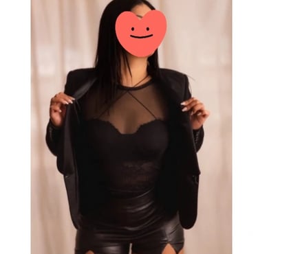 Escorts Cheltenham Town Centre Cheltenham - Photos for Alice 🍾outcall available 👅
