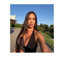 Jessica new in town , party girl