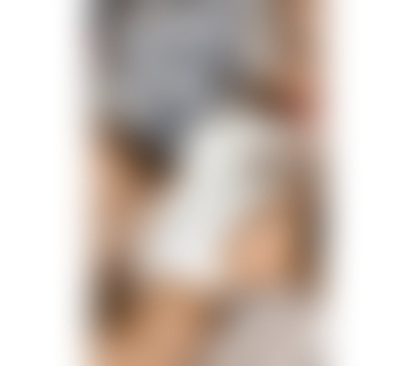 Escorts London Gatwick Airport Crawley - Photos for Suzi new girl in town