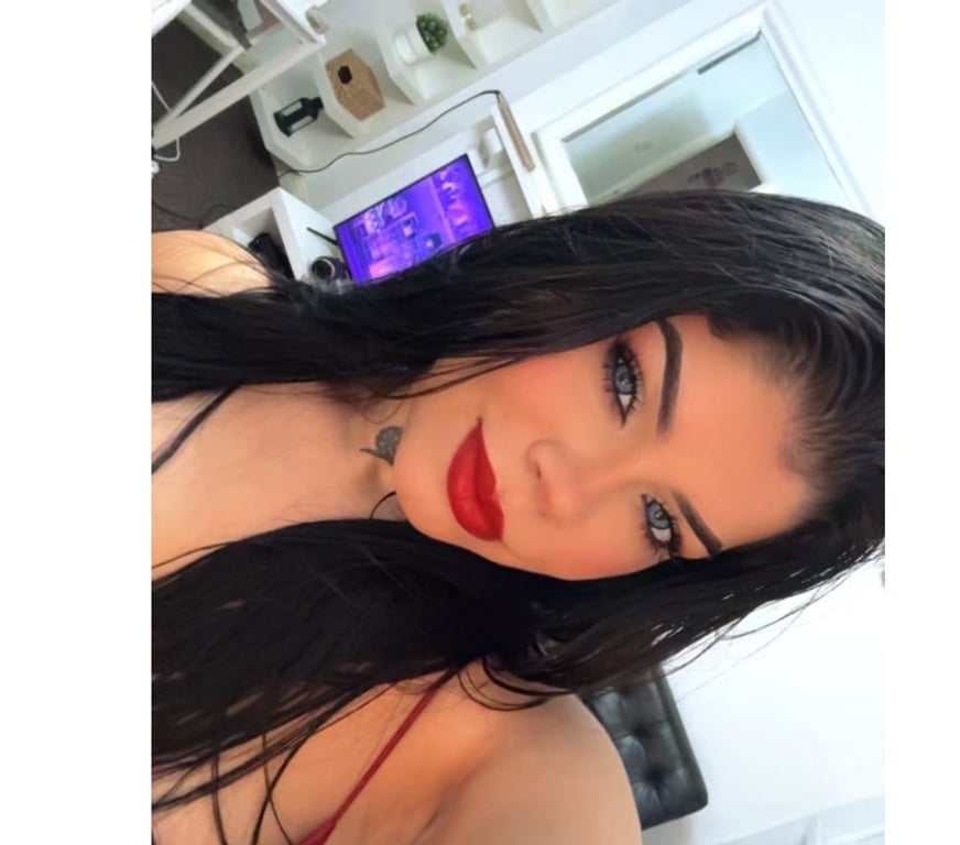 Escorts Reading Reading Town Centre - Reading - Photos for Sexy bitch brasiliana 🇧🇷 😈🔥