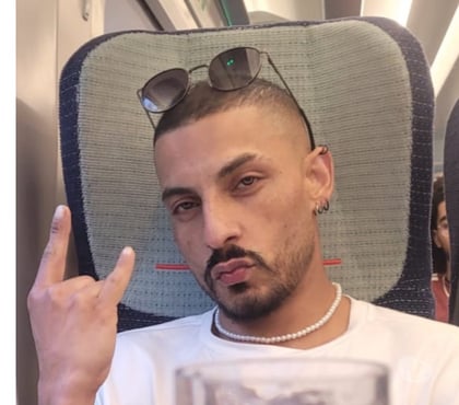 Gay escorts Birmingham City Centre Birmingham - Photos for Alan vers 07884253112