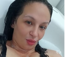 Sexy brunette 🔥 outcall end incall