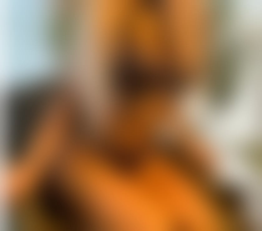 Photos for New confirm the pictures with a video call on WhatsApp