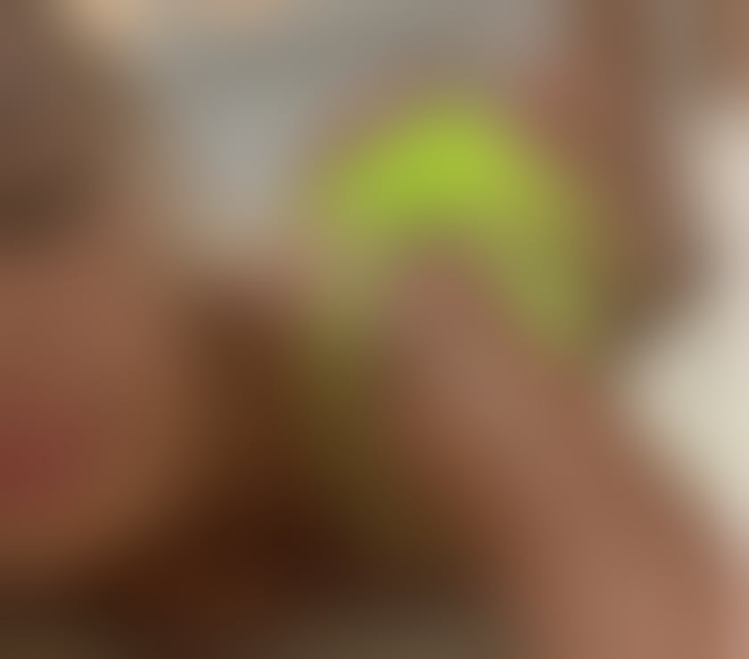 Photos for GFEconfirm the pictures with a video call on WhatsApp