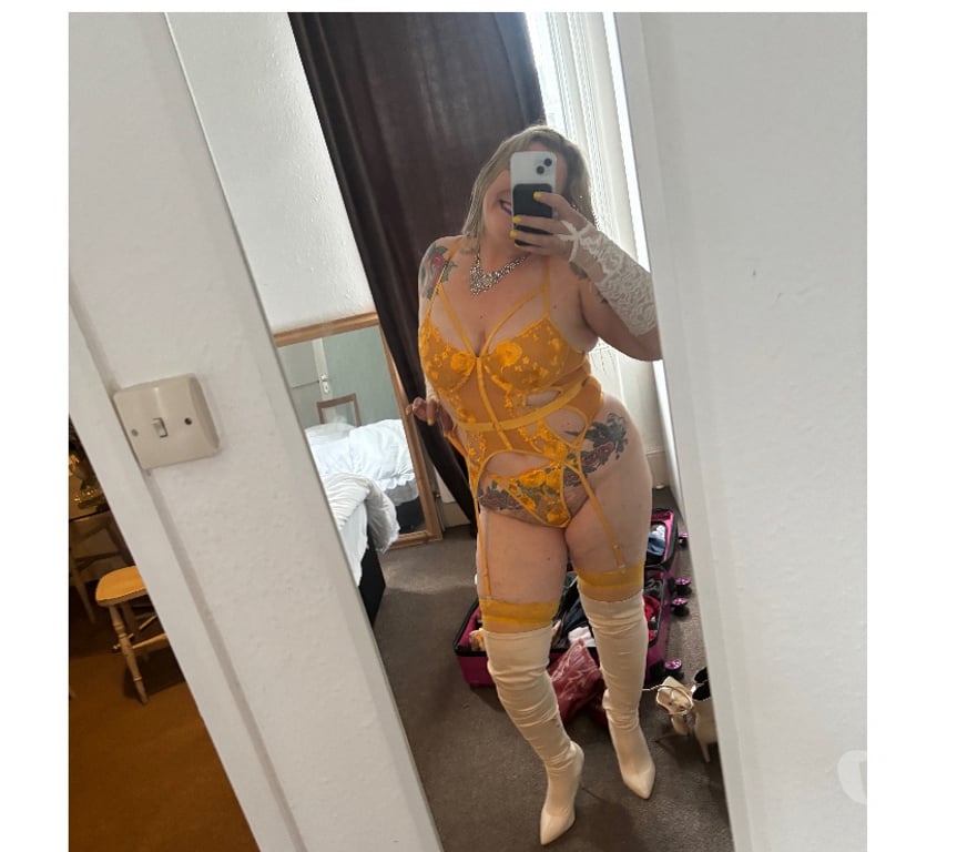Escorts South East London East Croydon (Tramlink) Station - South East London - Photos for The Naughty Girl is in Croidon
