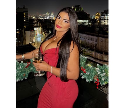 Escorts and Massages Canary Wharf Station East London - Photos for EMMA QUEEN 👑🍩