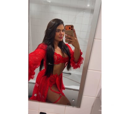 Escorts and Massages Canary Wharf Station East London - Photos for Luna Queen 👑🍩