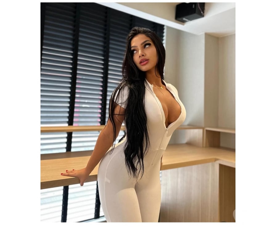 Escorts Merseyside Liverpool - Photos for Free parking 🇧🇷lily lush 🥳💦🥰24hr new here